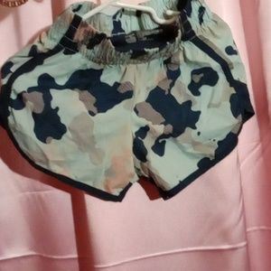 Athletic Works Girls Pitite Reflective Gym Shorts